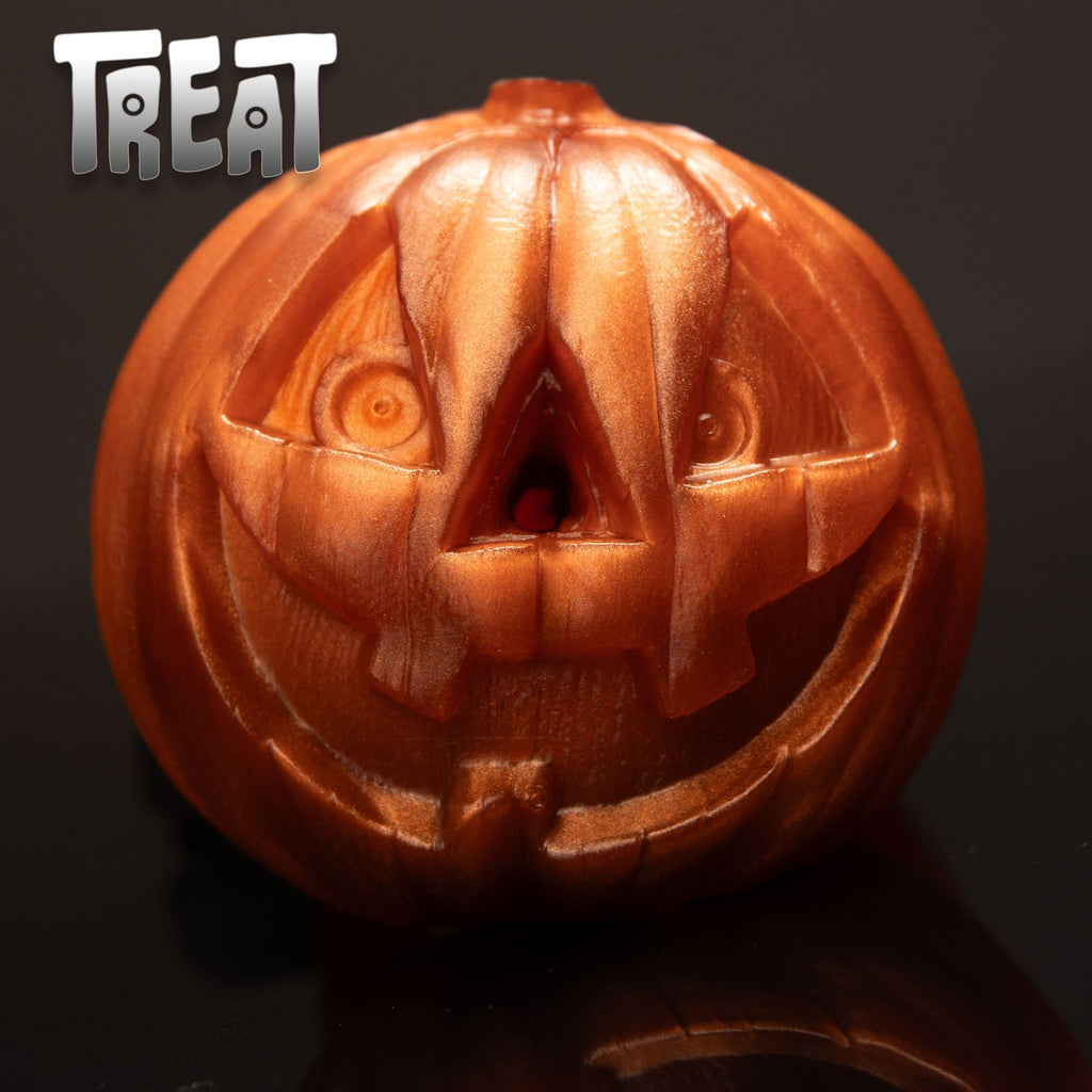 » Halloween Collectible Sleeve: Trick or Treat (100% off)